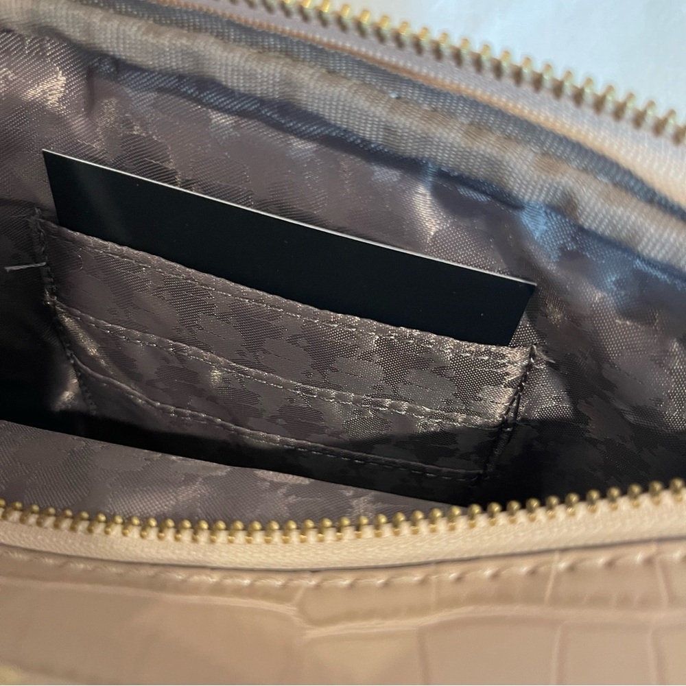 Karl Lagerfeld Maybelle Crossbody Bag - Picture 5 of 9